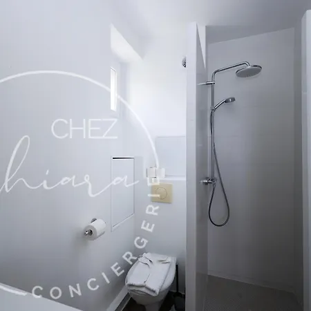 A Chic Retreat In Apartment