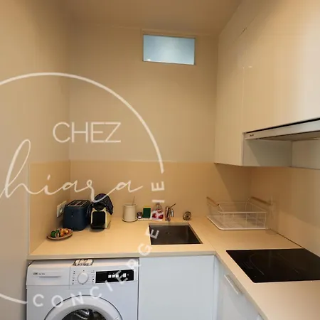 A Chic Retreat In Parigi