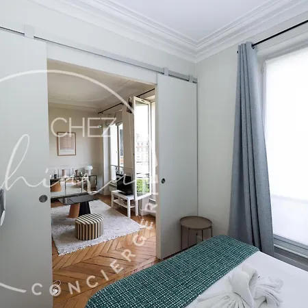A Chic Retreat In